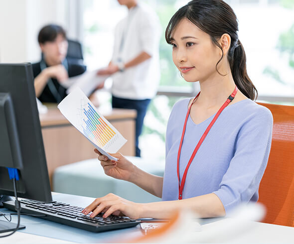 定量調査により、顧客の実態やニーズを分析