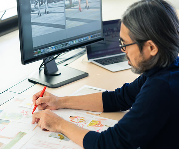 成果を最大化させる、論理的なクリエイティブをご提案