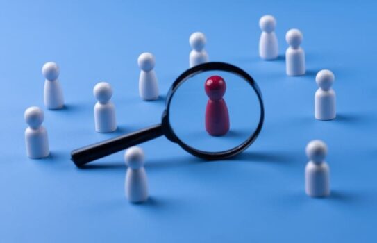 誰を採用すべきか