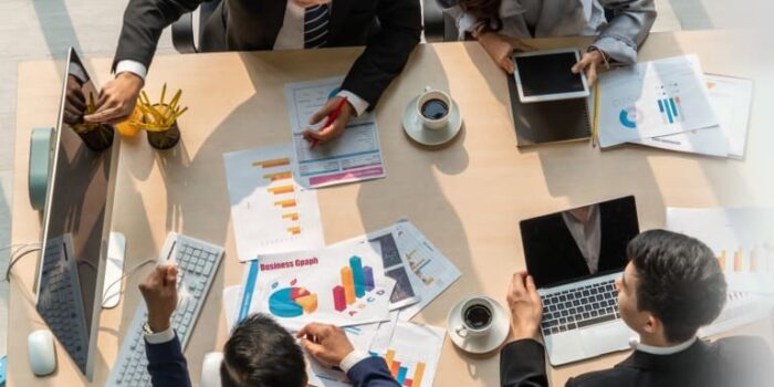 自社に最適なBtoBマーケコンサルを選び